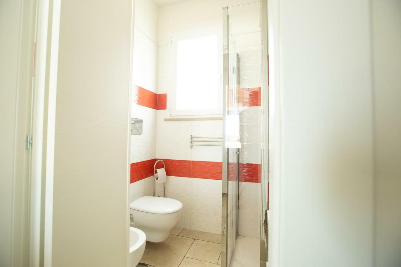 Villa Adele B&B Brindisi Bagian luar foto
